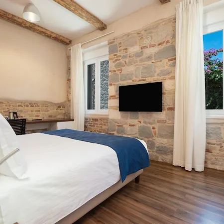 Azur Palace Luxury Rooms-2