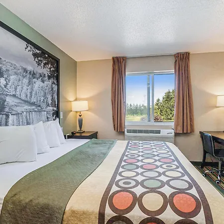 Super 8 By Wyndham Mt. Pleasant-2