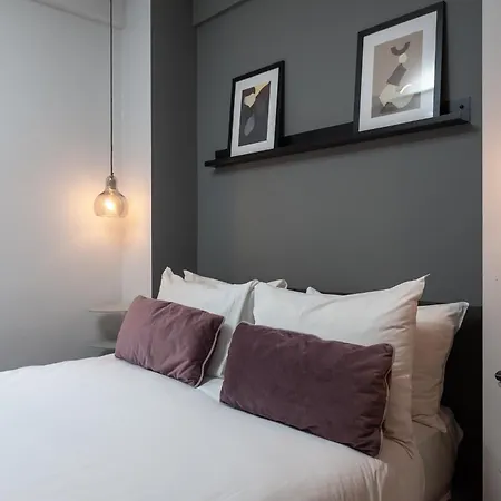 Nell Gwynn House Apartment-2