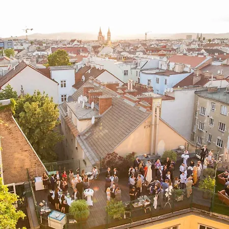 Small Luxury Hotel Altstadt Vienna-3