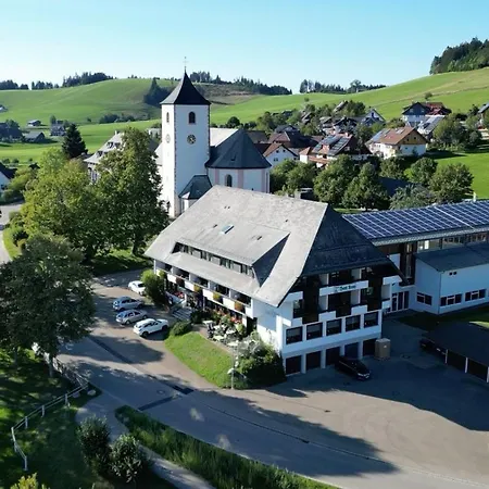 Hotel Kreuz Höhengasthof-2