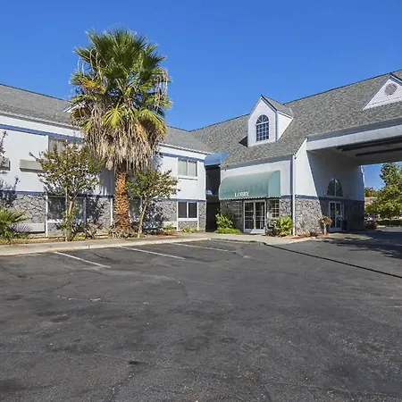 Quality Inn Fresno Yosemite Airport-3