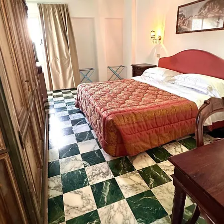 Albergo Hotel Raffaello-3