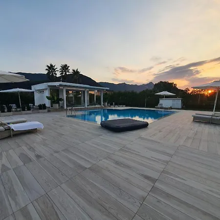 Female Resort-2