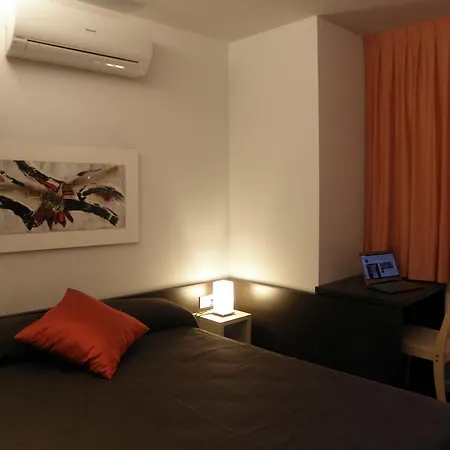Apartaments I Habitacions Can Morera Olot-3
