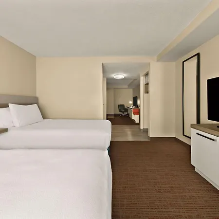Hilton Garden Inn Williamsburg-3