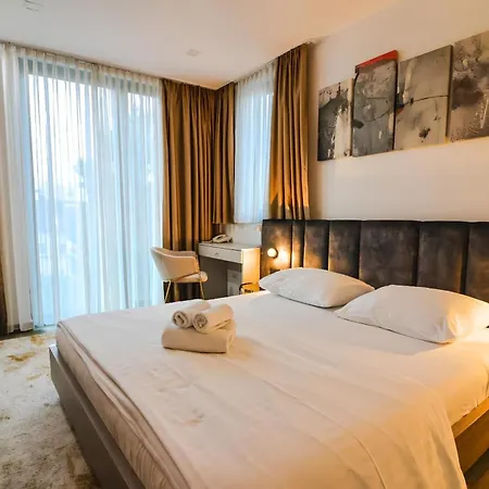 The Hotel National-2