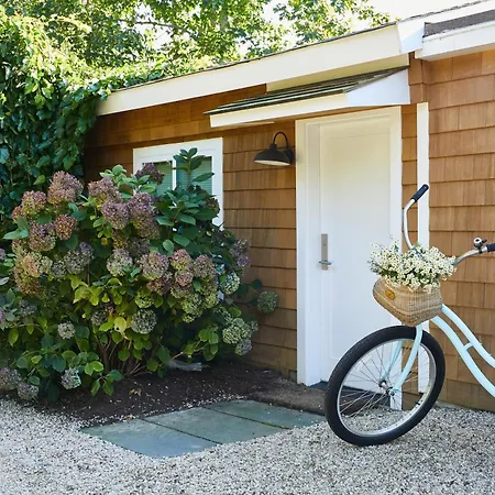 The Roundtree, Amagansett-3