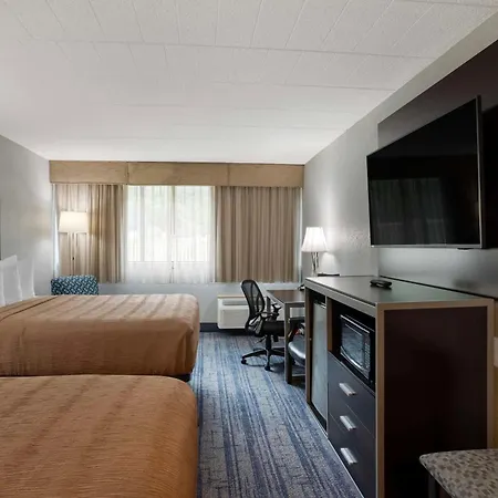 Best Western Plus Reading Inn & Suites-3