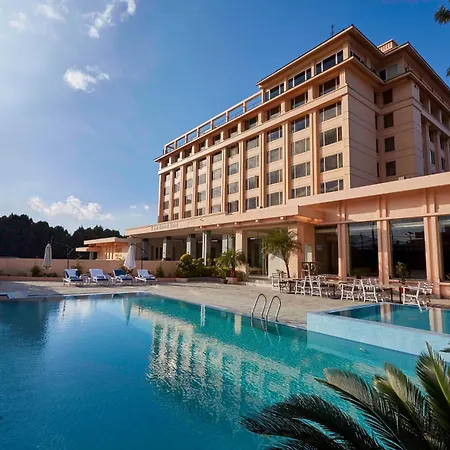 The Everest Hotel-2