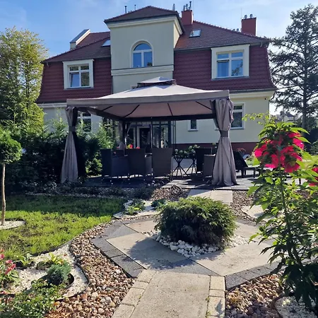 Villa Babette - PARKING, Wi-Fi, Reinigung - alles im Preis inbegriffen!-3
