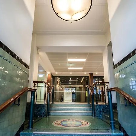 Oaks Sydney Goldsbrough Suites-3
