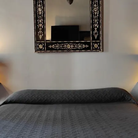Hotel la Boheme-2