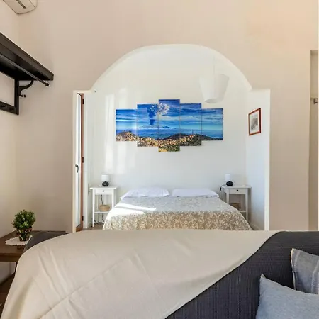Tauromenion Guest House-2