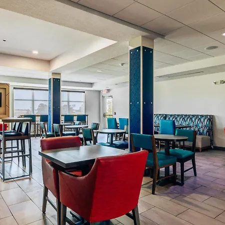 Holiday Inn Express Hotel & Suites Salina By Ihg-2