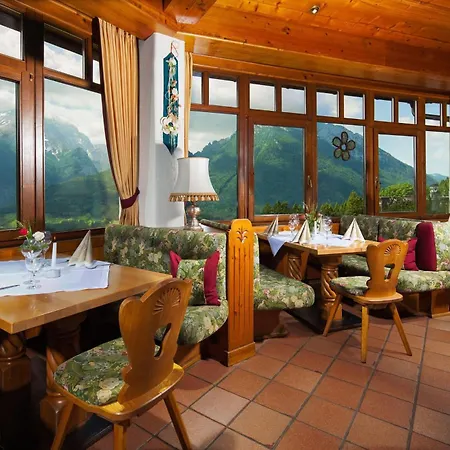 Hotel-Gasthof Nutzkaser-2