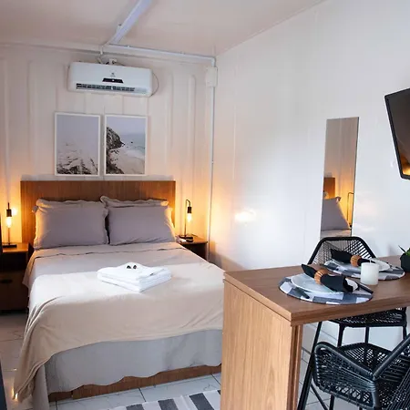 Container Guest House-3