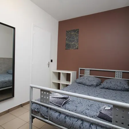 05 - Chambre confort au calme avec TV WIFI-3