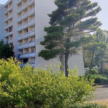 Chambres Dans Villa En Colocation Avec Jardin Tram 1 & 2-3