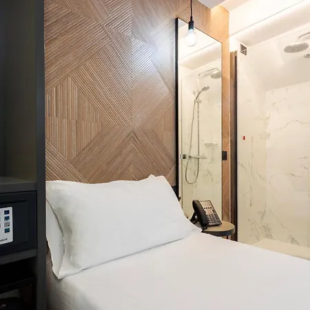 London Hotel-2