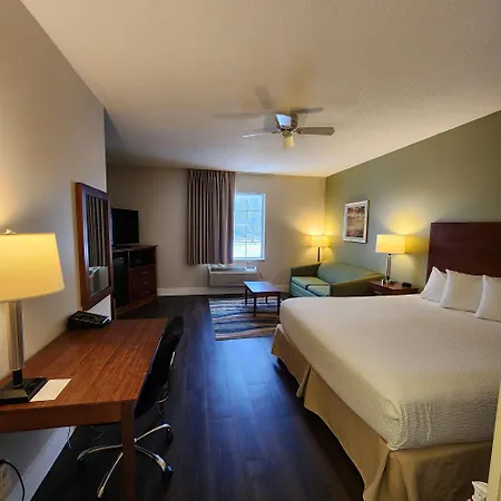 Baymont By Wyndham Mackinaw City-2