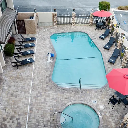 Yosemite Southgate Hotel & Suites-3