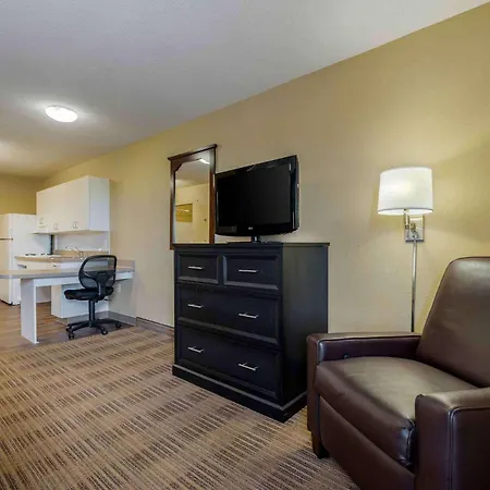 Extended Stay America Suites - Chicago - Gurnee-3