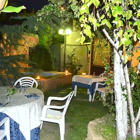 La Villa dei Gourmets - Struttura Sanificata-3