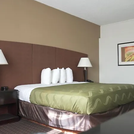 American Inn & Suites-2