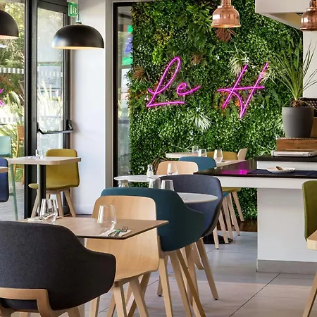 Holiday Inn - Marseille Airport By Ihg-3