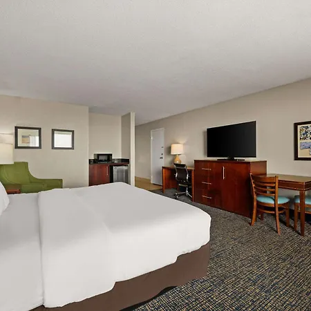 Comfort Inn On The Ocean-2