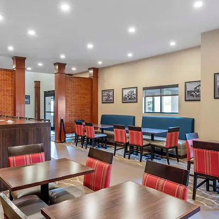 Comfort Suites West Indianapolis - Brownsburg-3
