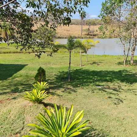 Chalé defronte Lagoa na Serra do Cipó próximo a Cachoeira Grande, Cachoeira do Pedrão e Cachoeira Véu da Noiva-2