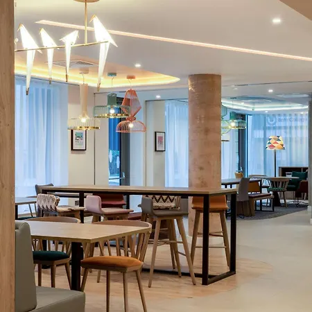 Hampton By Hilton Bath City-3