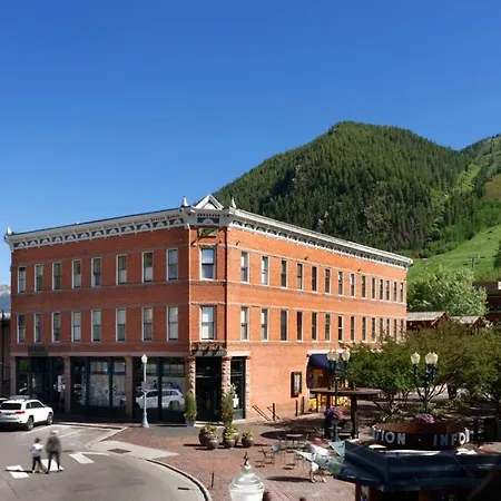 Independence Square 202, Hotel Room Over-Looking The Mall And Aspen Mountain-3