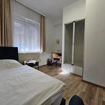 Hotel Haus Isenburg-2