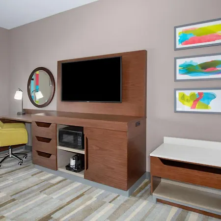 Hampton Inn & Suites Watsonville-2