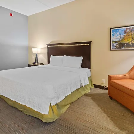 Hampton Inn Atlanta-Woodstock-2