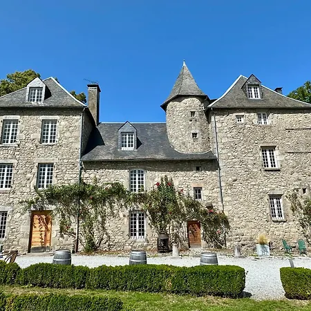 Château de la Borde à Ussel, centre-ville, proche autoroute A89-3