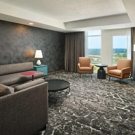 Embassy Suites By Hilton Hampton Convention Center-3