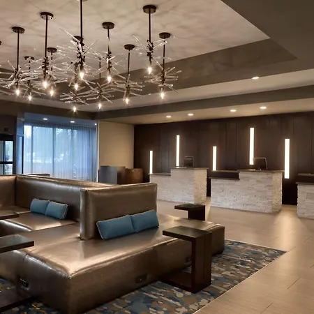 Embassy Suites By Hilton Columbus-3