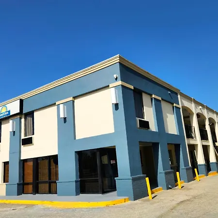 Days Inn By Wyndham Slidell-3