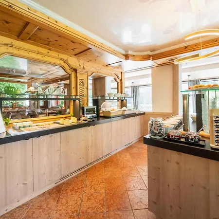 Hotel Foresta-3