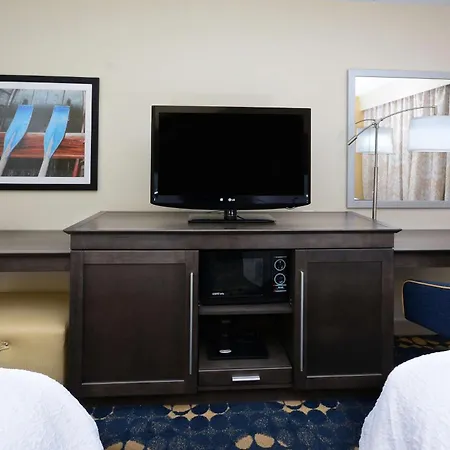 Hampton Inn Roxboro-2