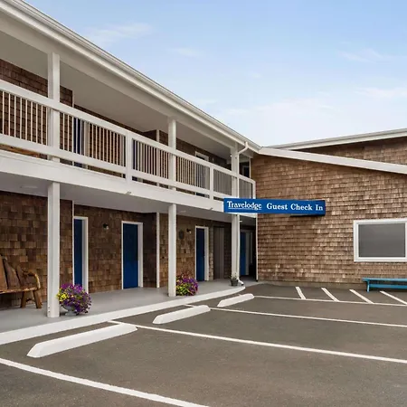 Travelodge By Wyndham Depoe Bay-3