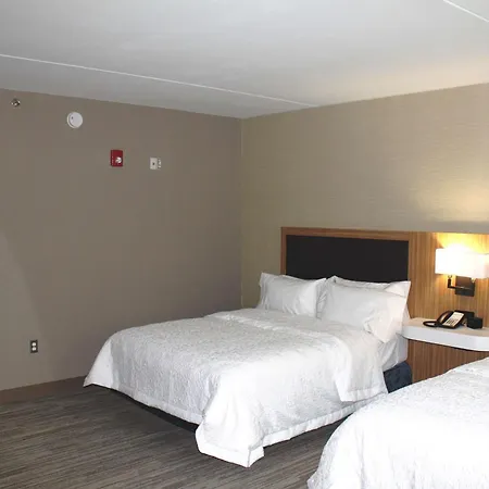 Hampton Inn Forsyth-2