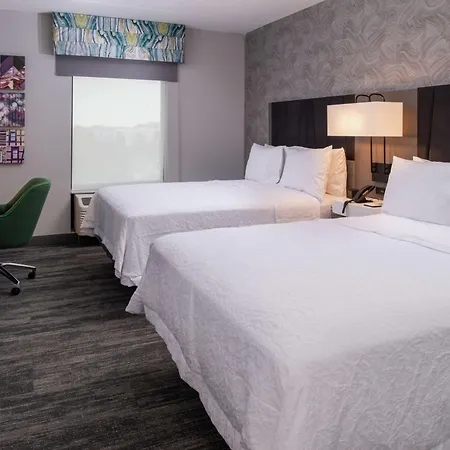 Hampton Inn & Suites Winston-Salem Downtown-2