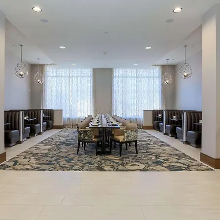 Doubletree By Hilton Evansville-2