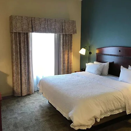 Hampton Inn & Suites Bloomington-Normal-3