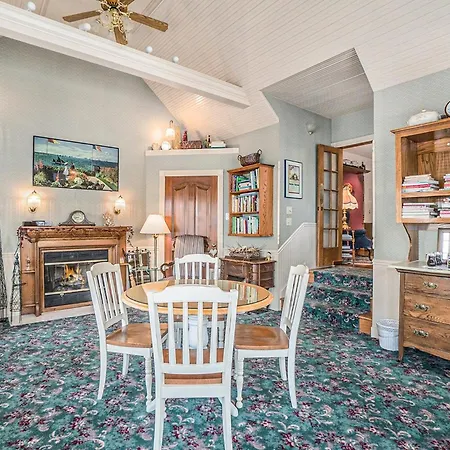 Yelton Manor Bed And Breakfast-2